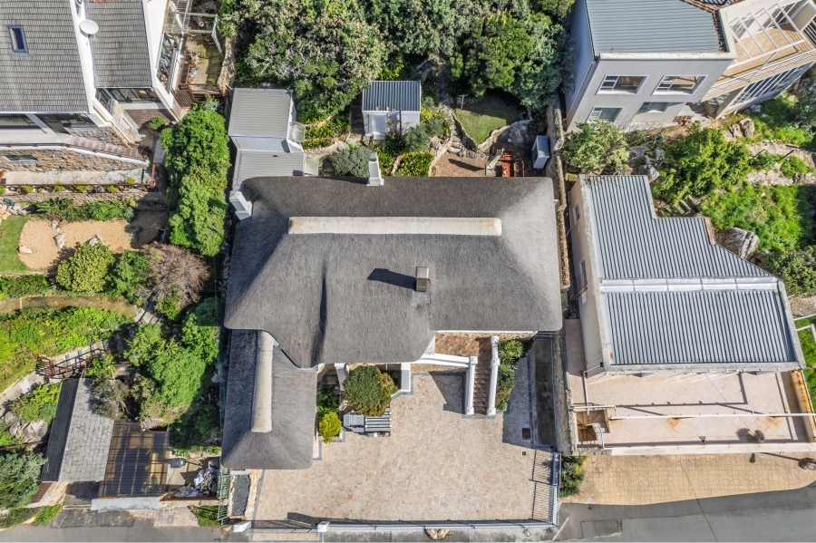 3 Bedroom Property for Sale in Cairnside Western Cape